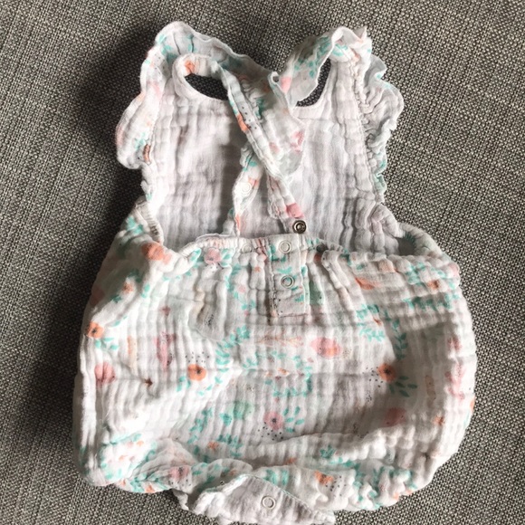 Angel Dear Cross back Jellyfish print romper - Picture 3 of 3